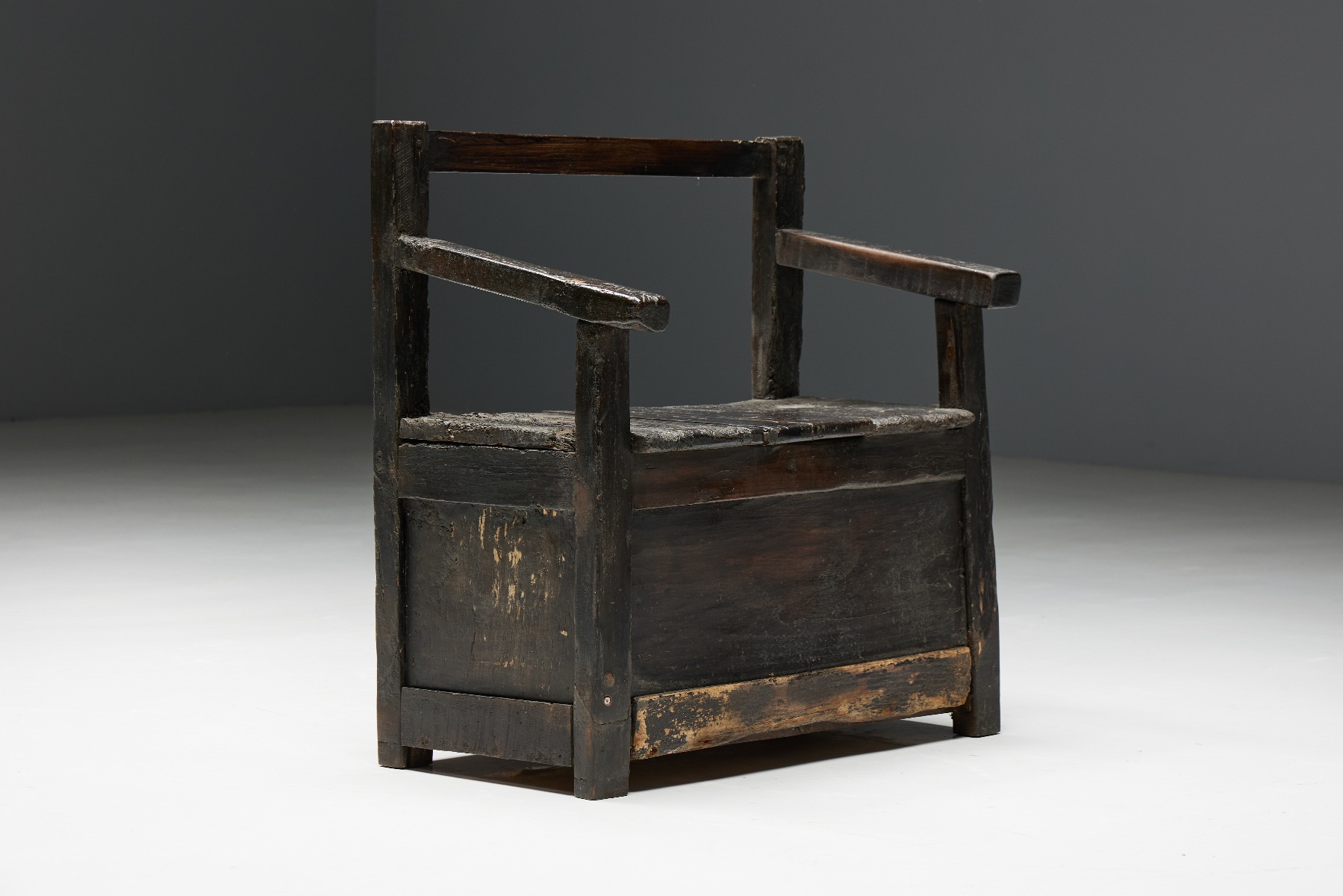Aged wood wabi sabi bench in primitive design