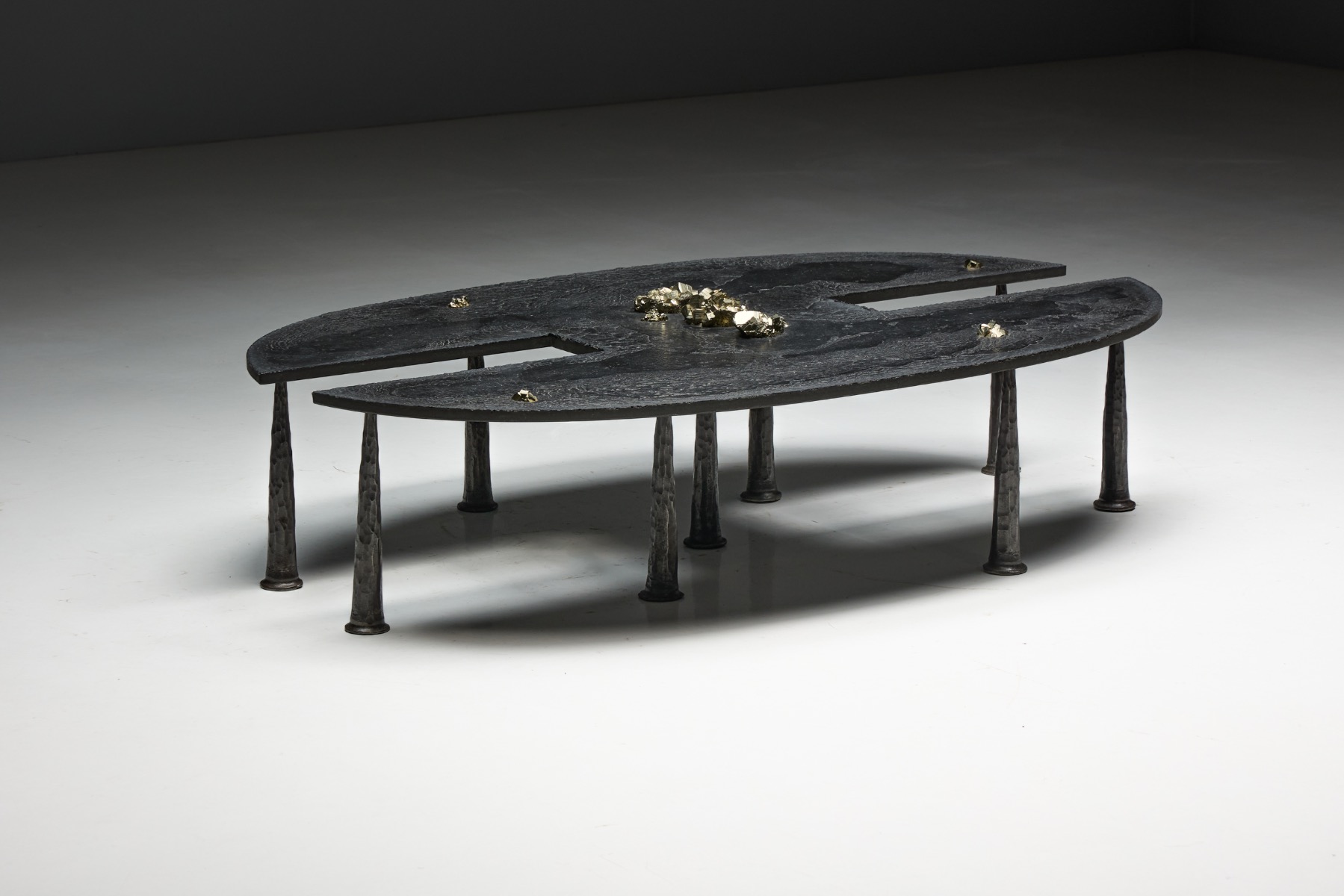 Architectural iron coffee table in brutalist style by Thomas Serruys
