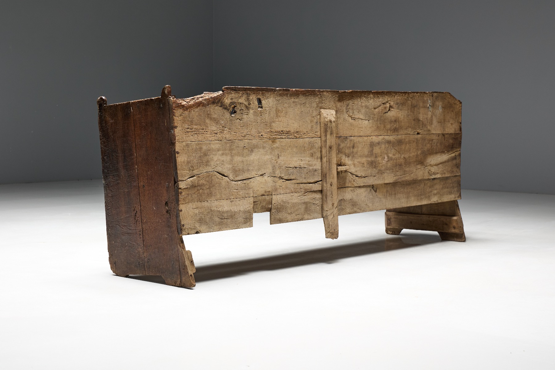 Authentic primitive seating in solid wood