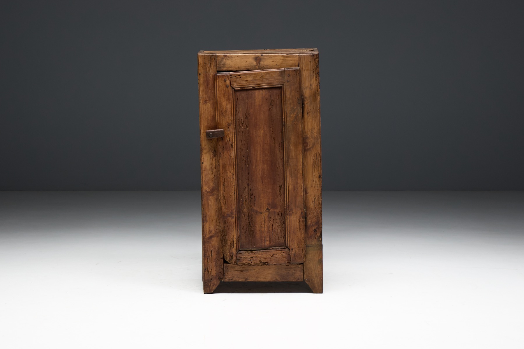 Collectible rural Alpine cupboard with authentic character