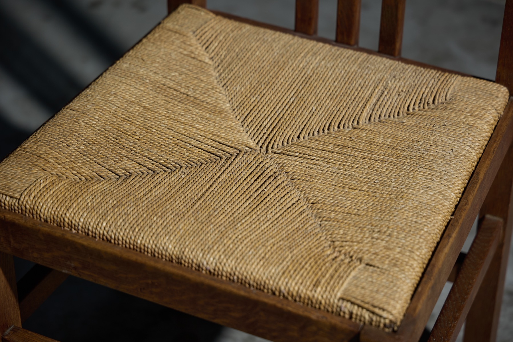 Iconic 1920s modernist chairs from the Netherlands