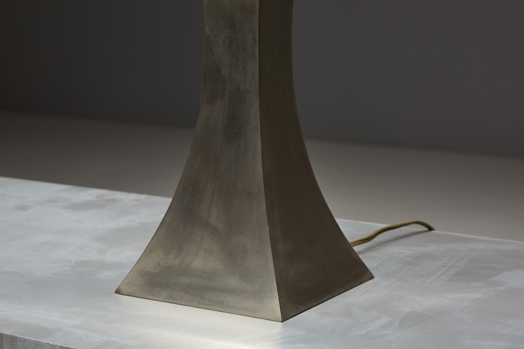 Statement table lamp with turtle shell design language