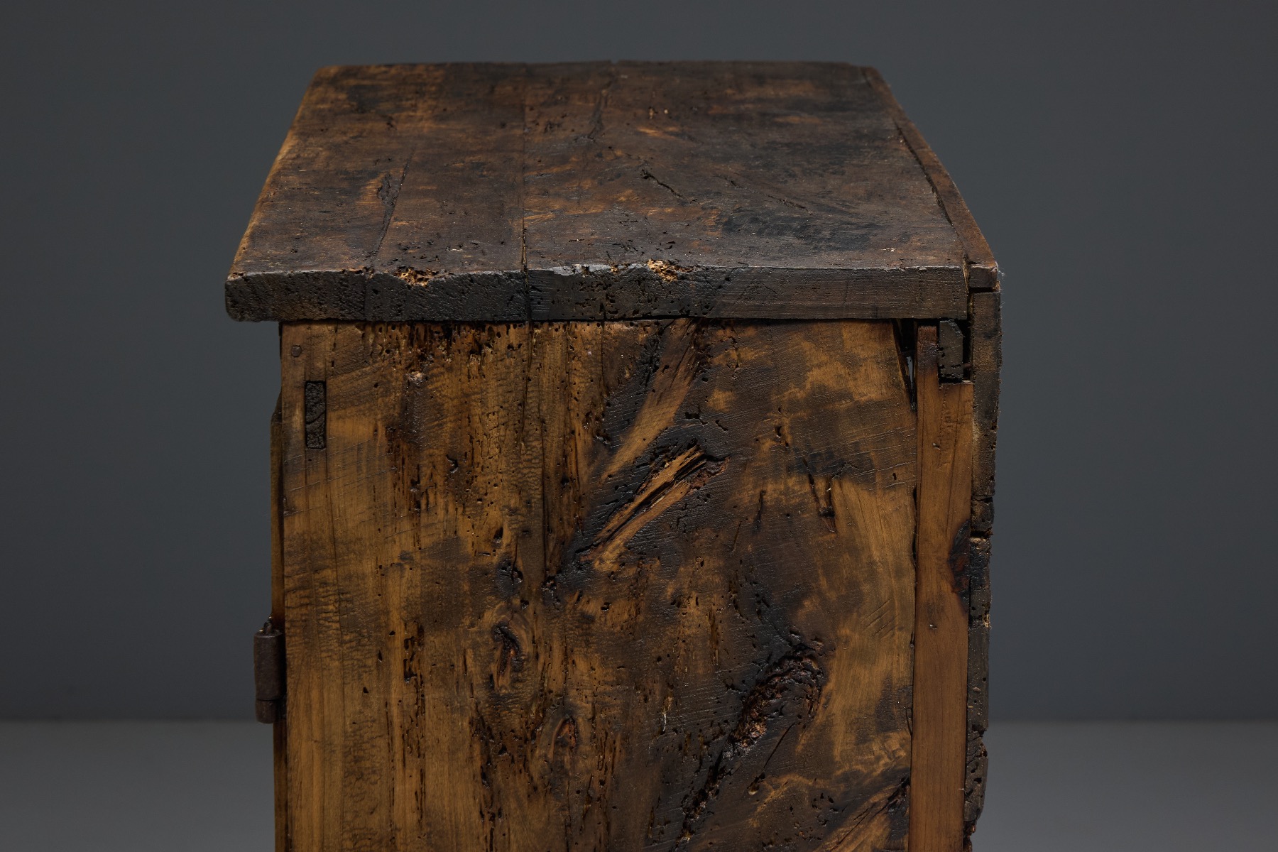 Folk art travail populaire cabinet with vernacular expression