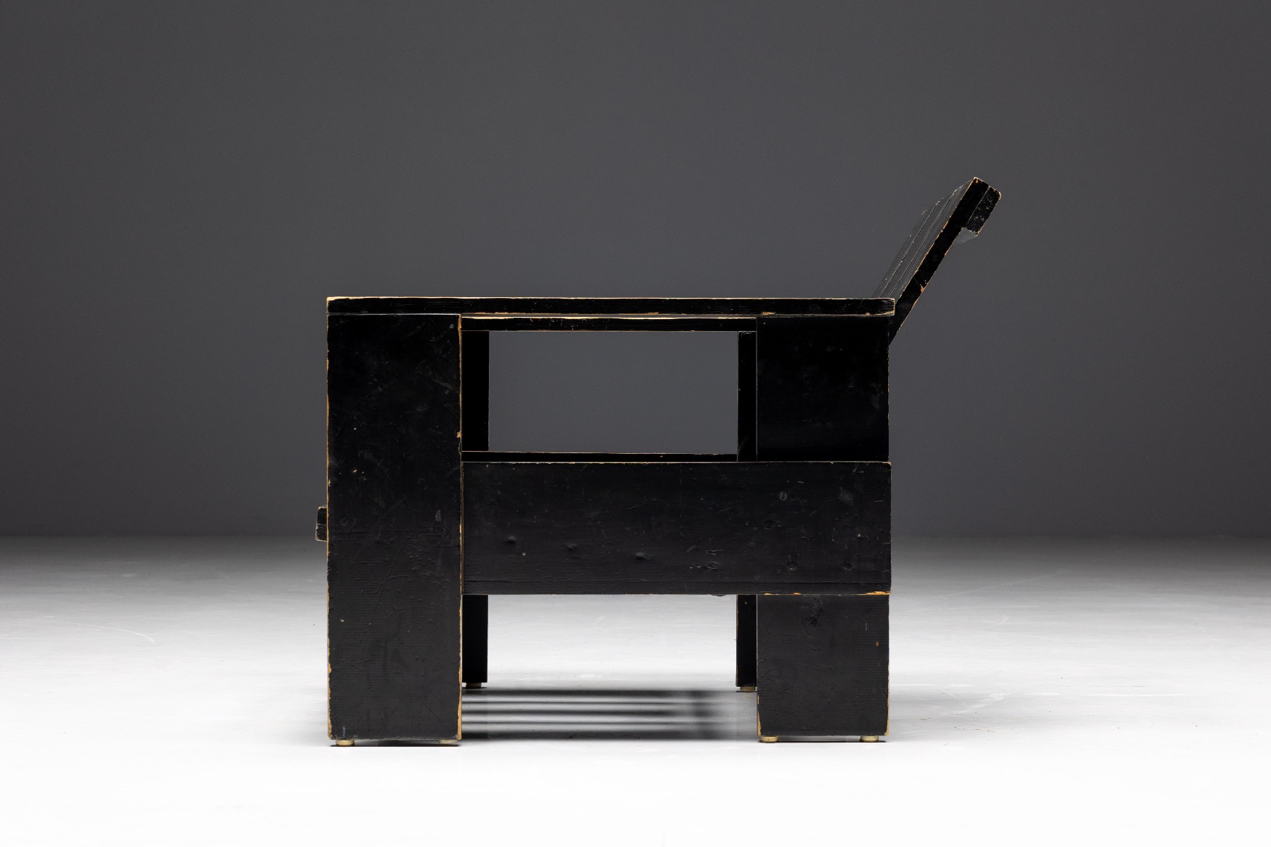 Rietveld inspired crate chair vintage design