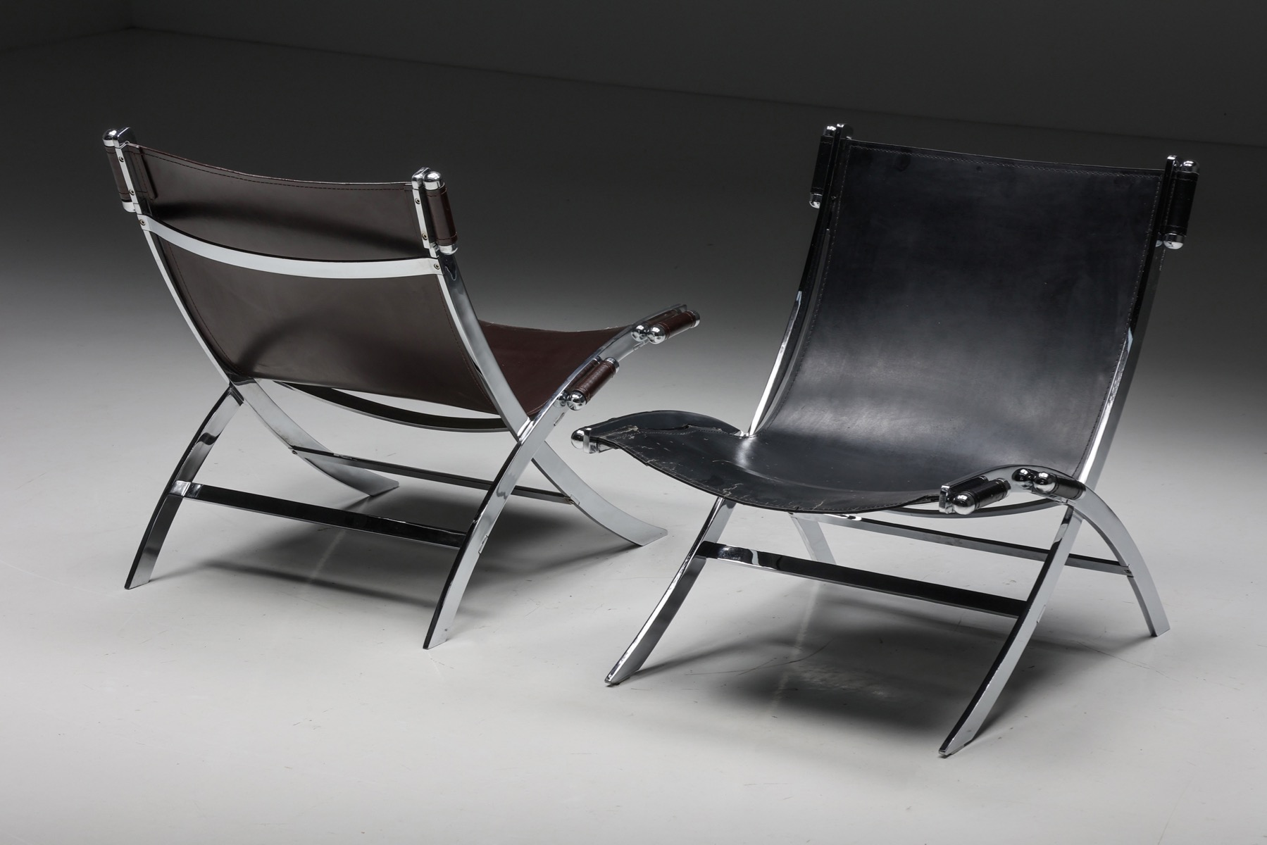 Iconic Antonio Citterio scissor chair in black from the 1980s