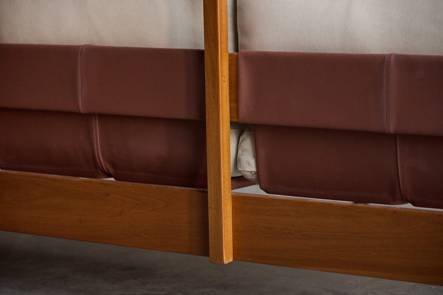 Refined three seat sofa from the Tonico collection