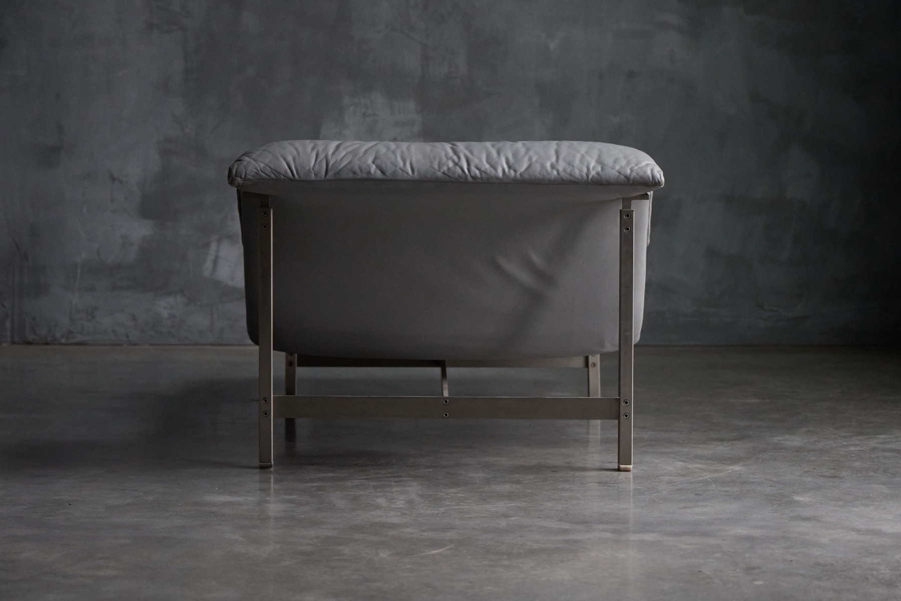 Iconic Wave armchair by Saporiti