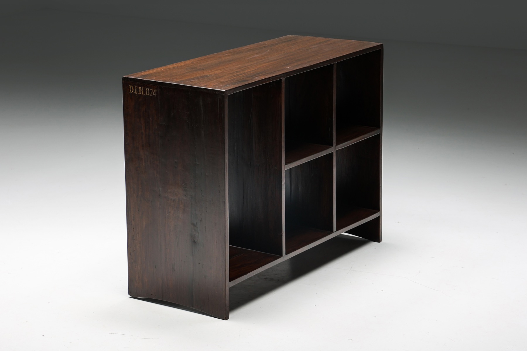 Minimalist file rack in Pierre Jeanneret style