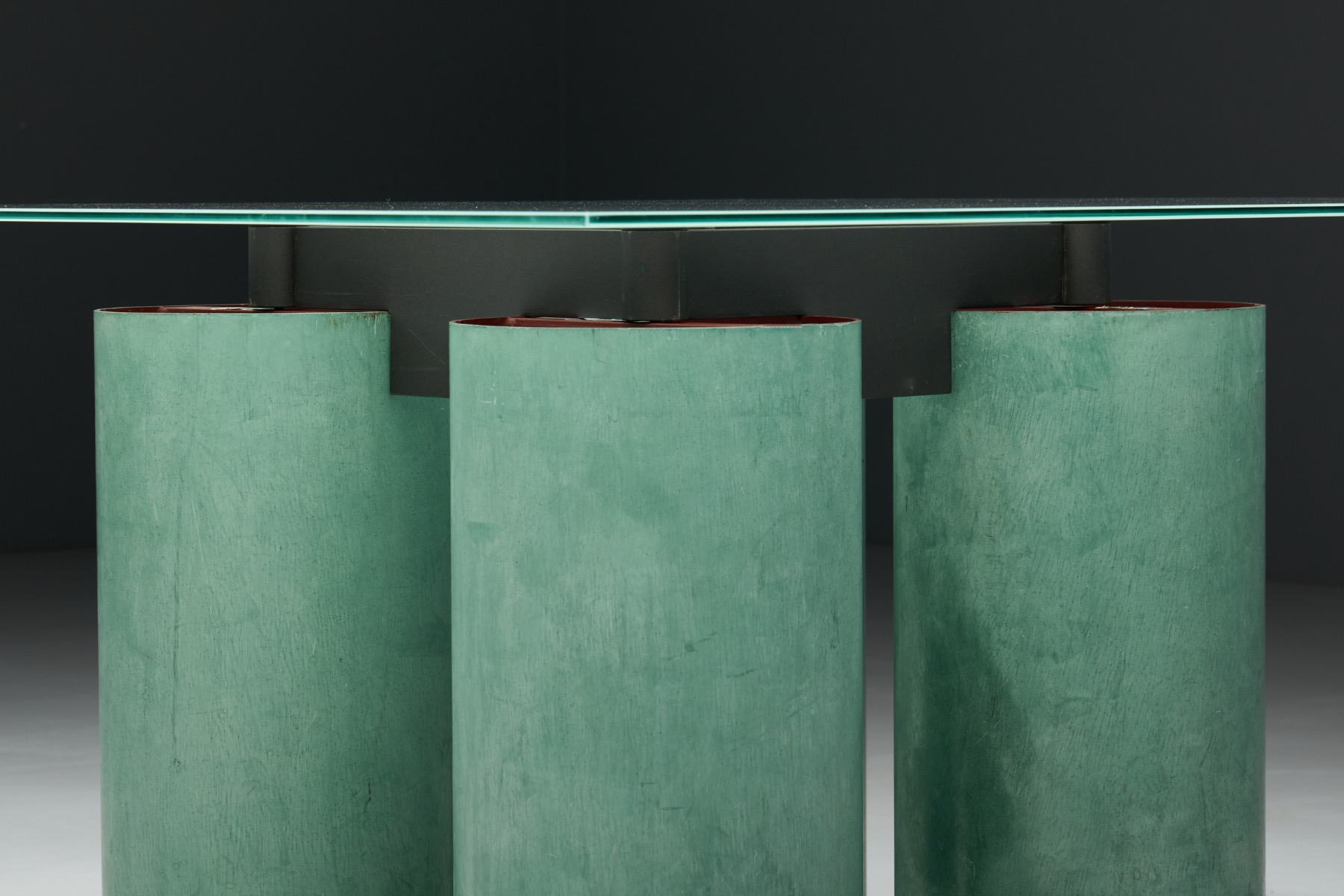 1970s Serenissimo dining table with clean geometric structure