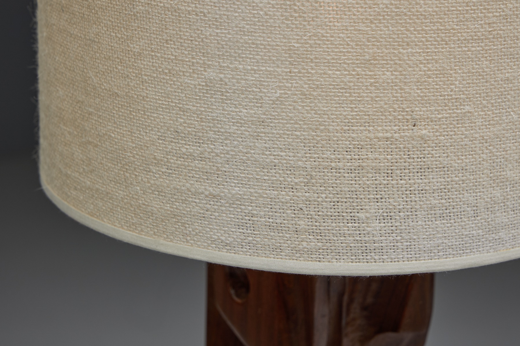 Refined sculptural table lamp by Gianni Pinna