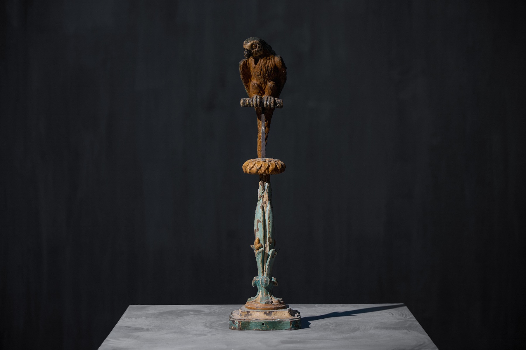 Refined neoclassical parrots with detailed craftsmanship