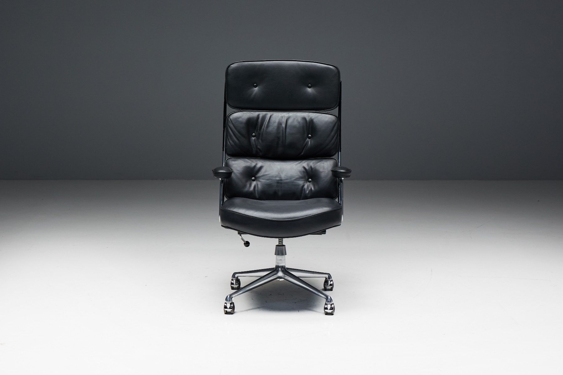 Eames ES104 mid century chair