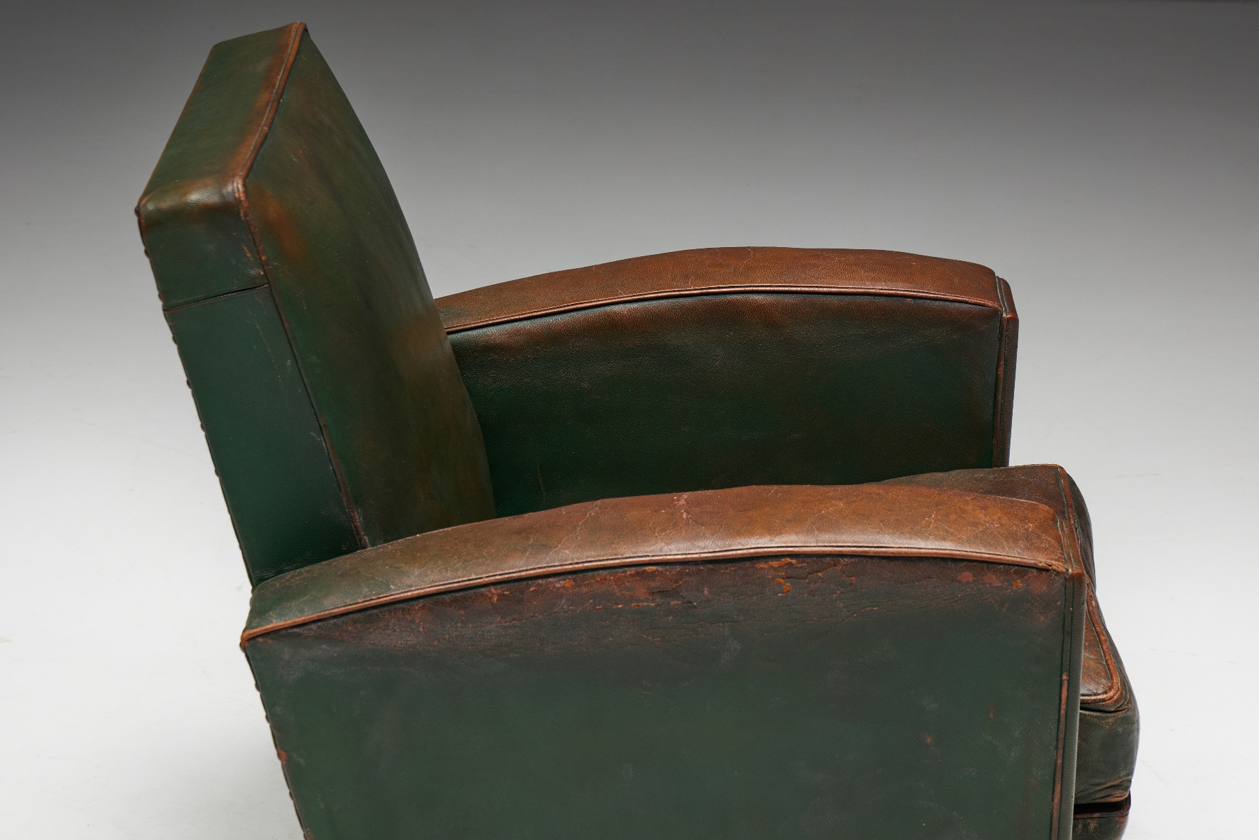 Elegant 1930s Art Deco seating