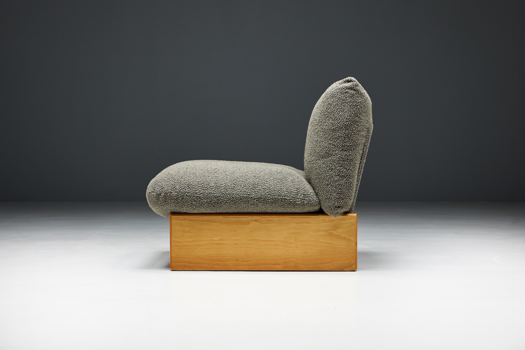 Iconic 1970s modular sofa for Arflex design