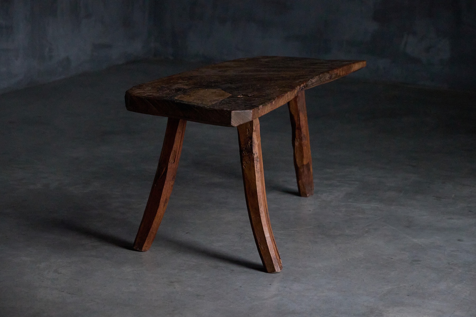 Solid wood brutalist tripod stand