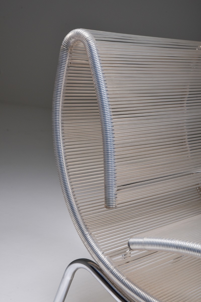 Timeless wire easy chairs in chrome modern style