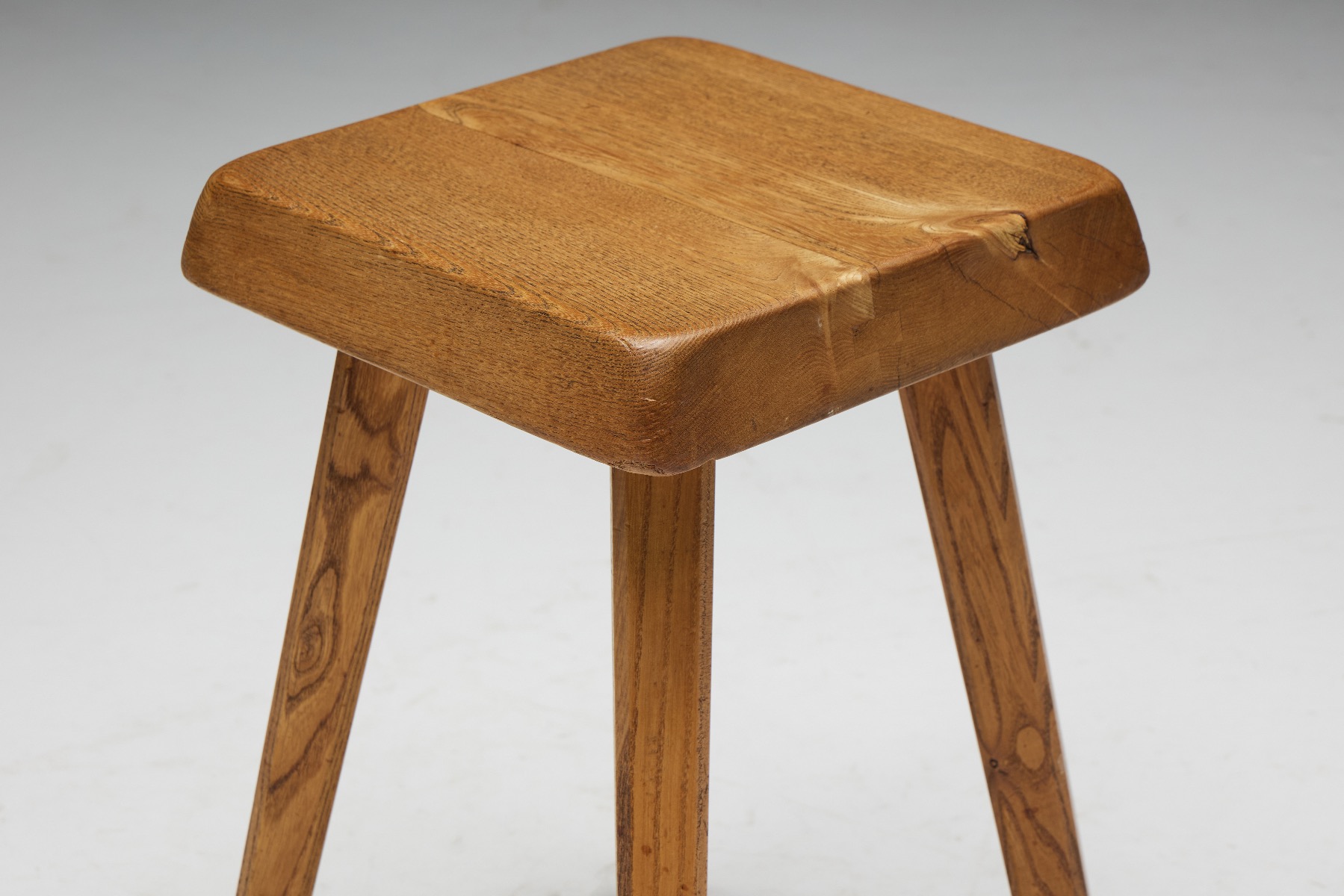 Designer stools S01 by Pierre Chapo