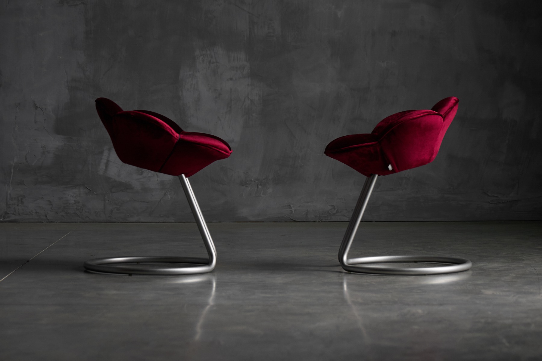 Contemporary Italian floral seating by Edra