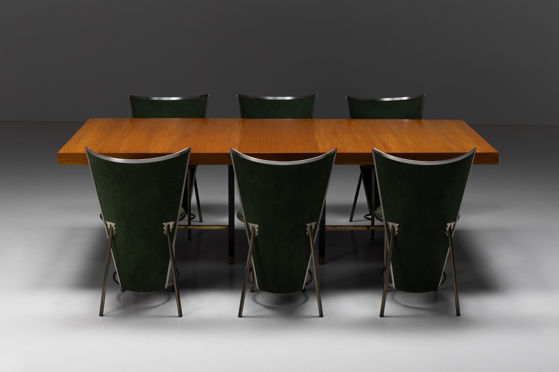 Iconic Harvey Probber extendable dining table