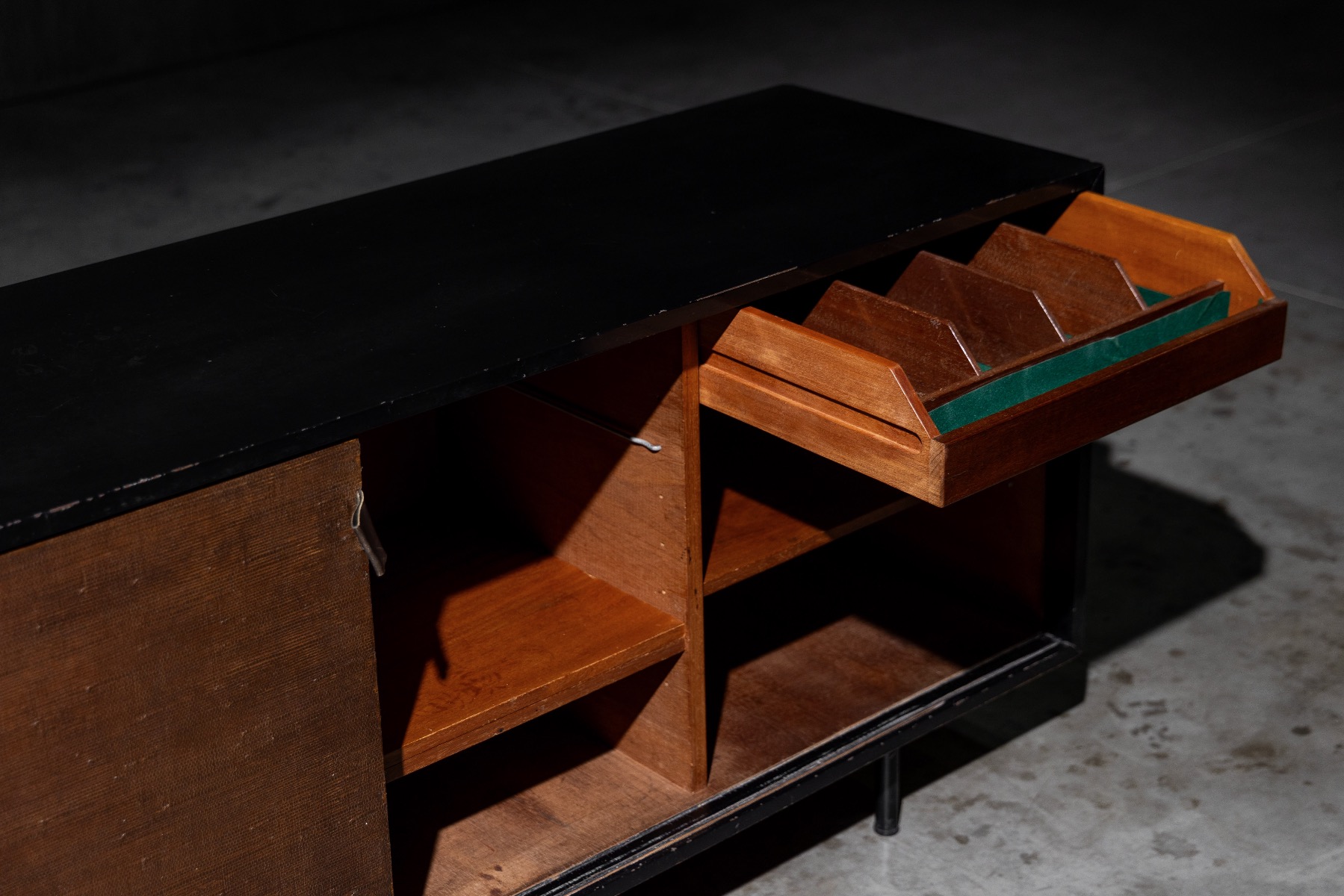 High quality Knoll Model 116 credenza