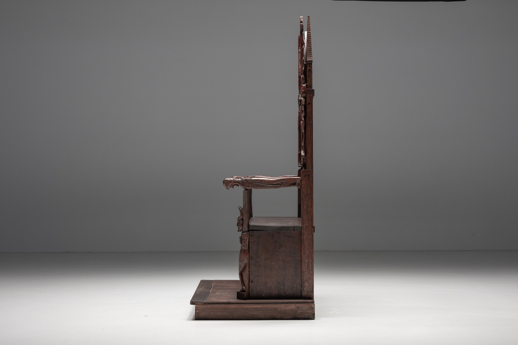 Luxury carved throne chair in ornate wood