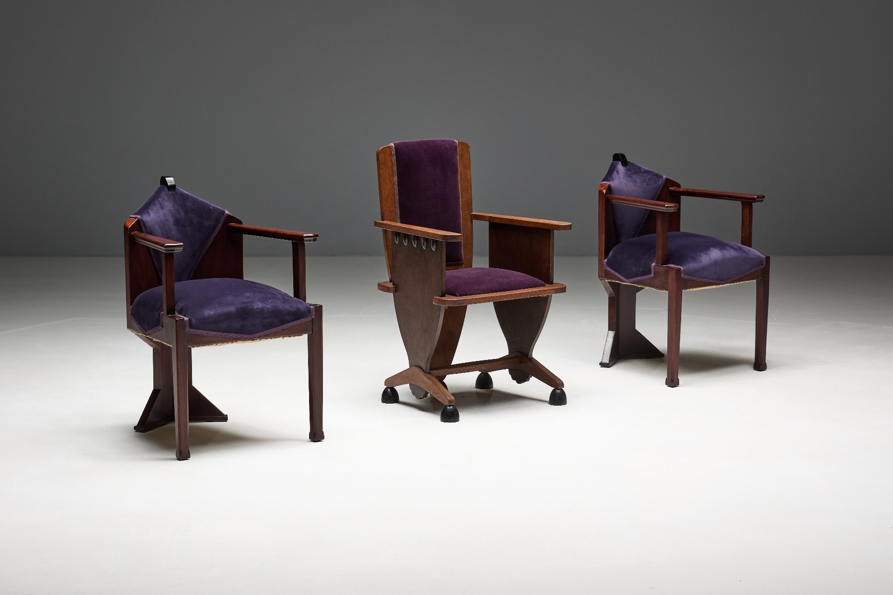Timeless Amsterdam School seating 1930s