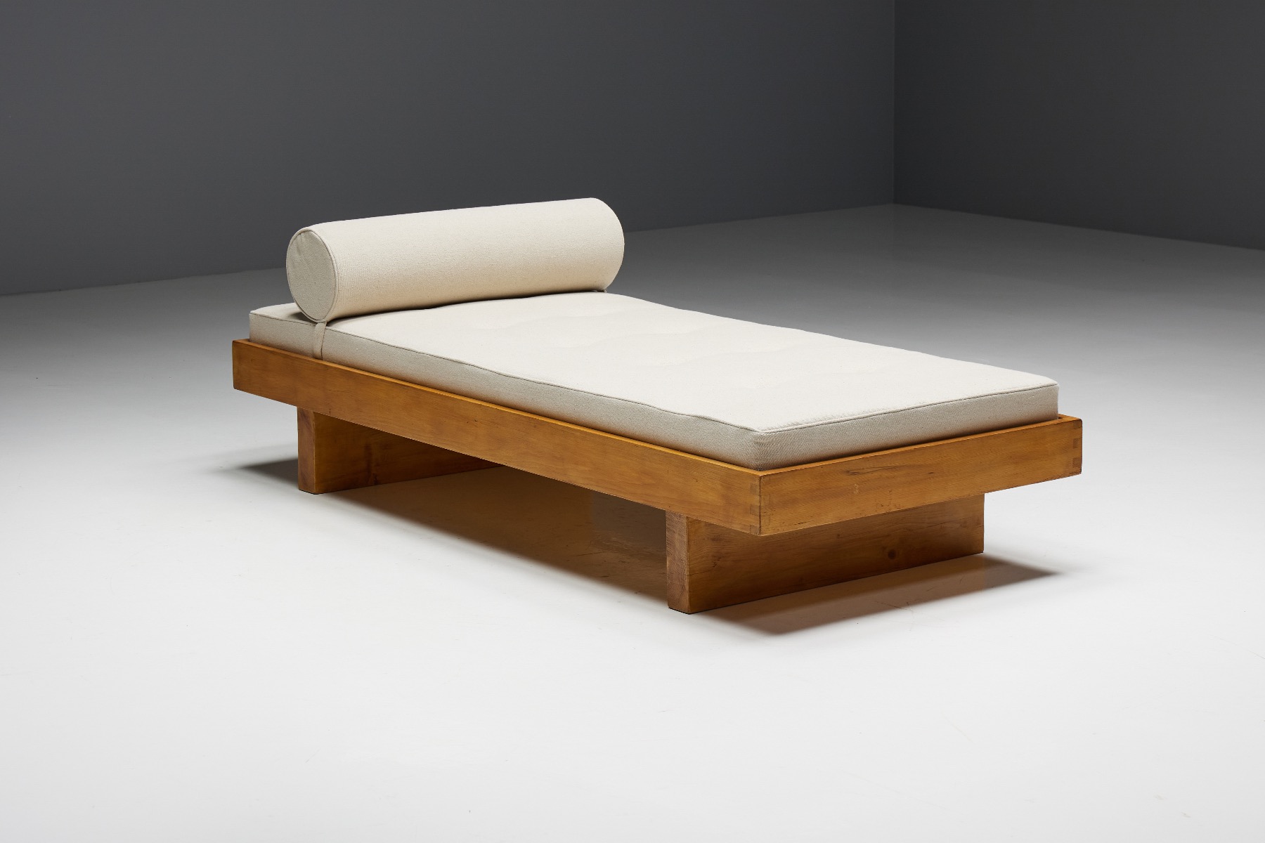 Alpine modern daybed by Perriand