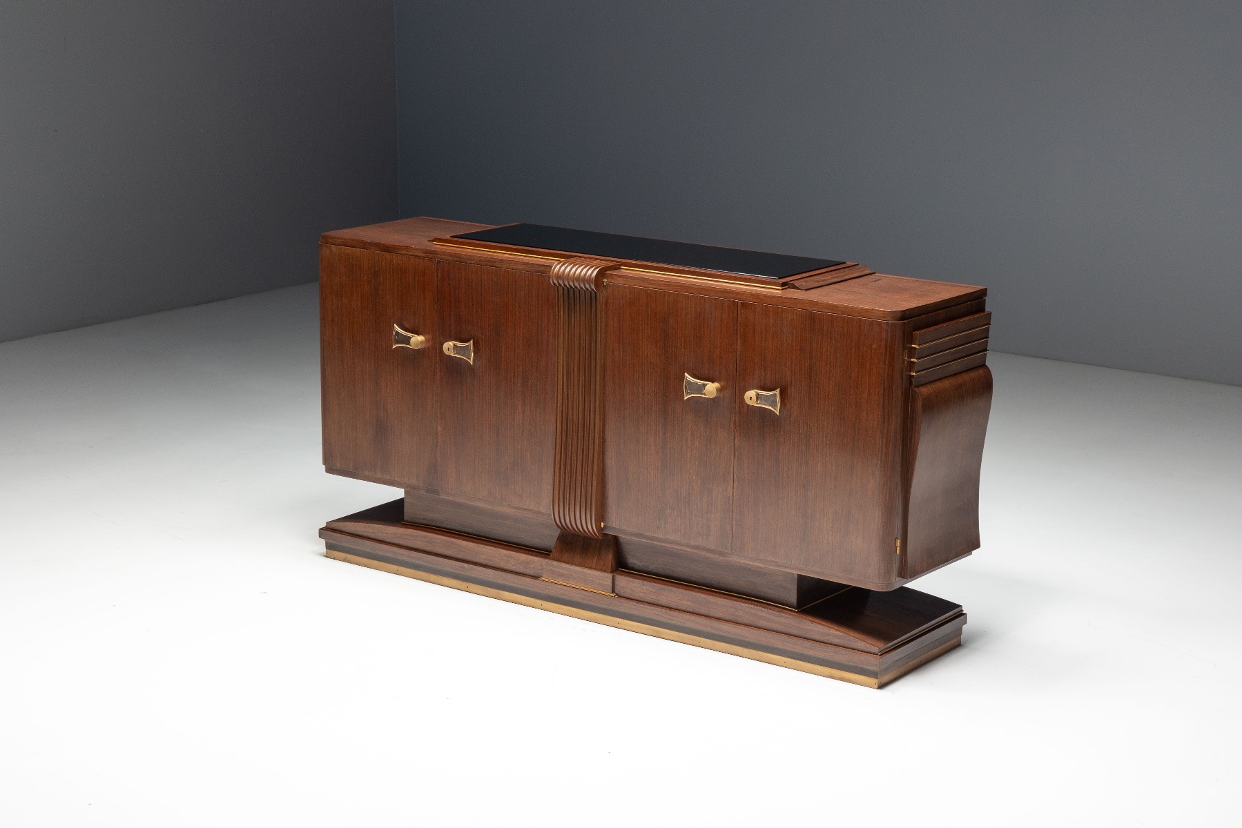 Art Deco sideboard from the 1930s in walnut construction