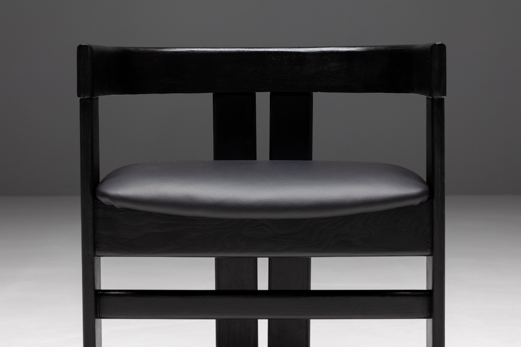 Premium Italian design chairs Pigreco by Tobia Scarpa