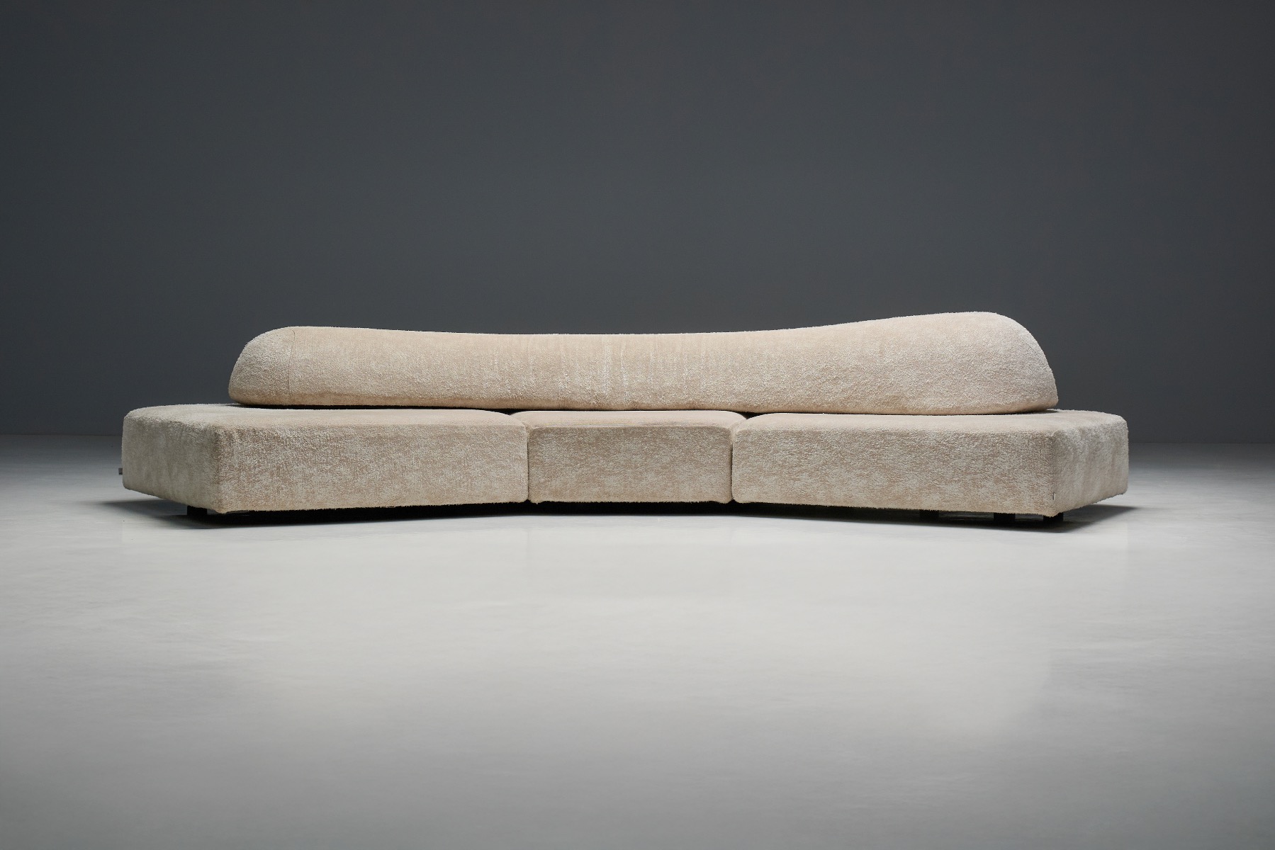 Contemporary Edra sofa with flexible form