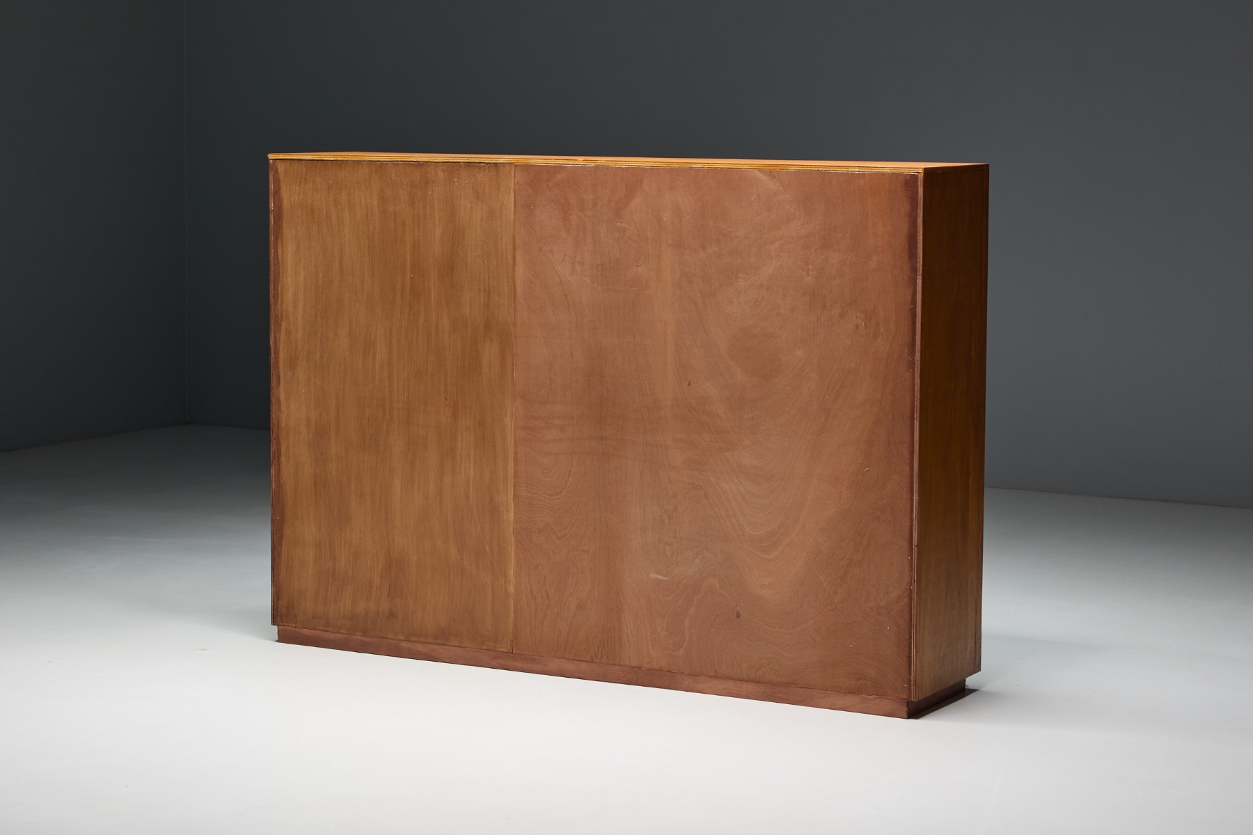 Rational design storage cabinet in wood with sliding door panels