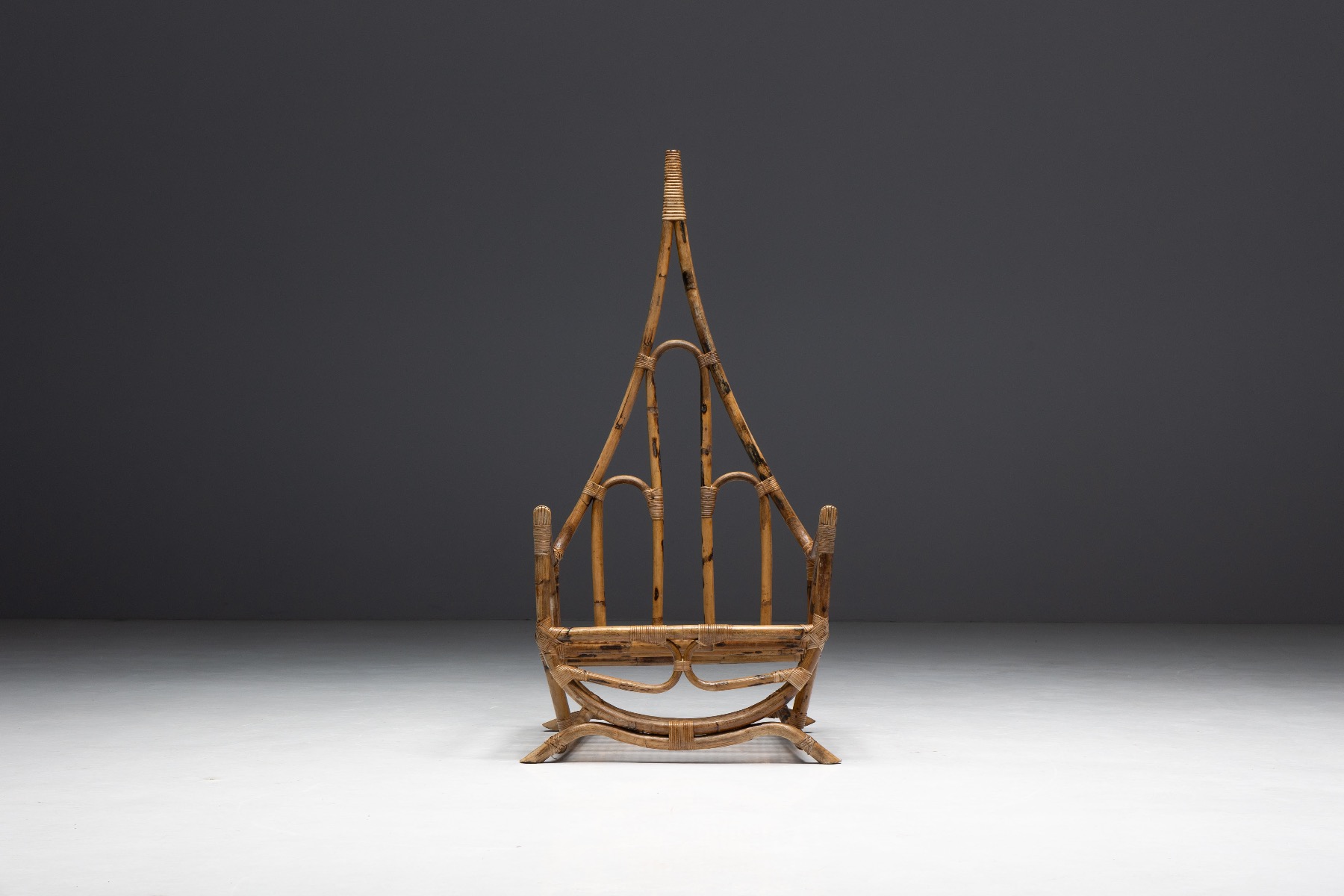 Design forward bamboo lounge chair from the 1960s