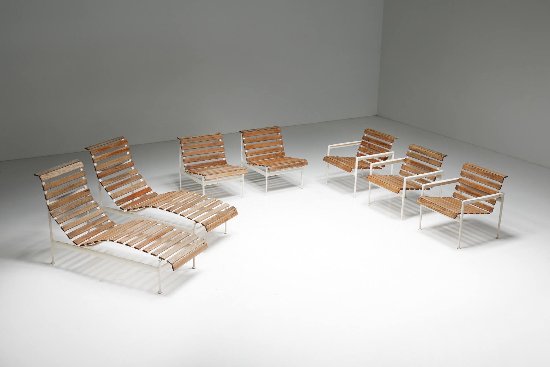 Timeless Richard Schultz design for Knoll International