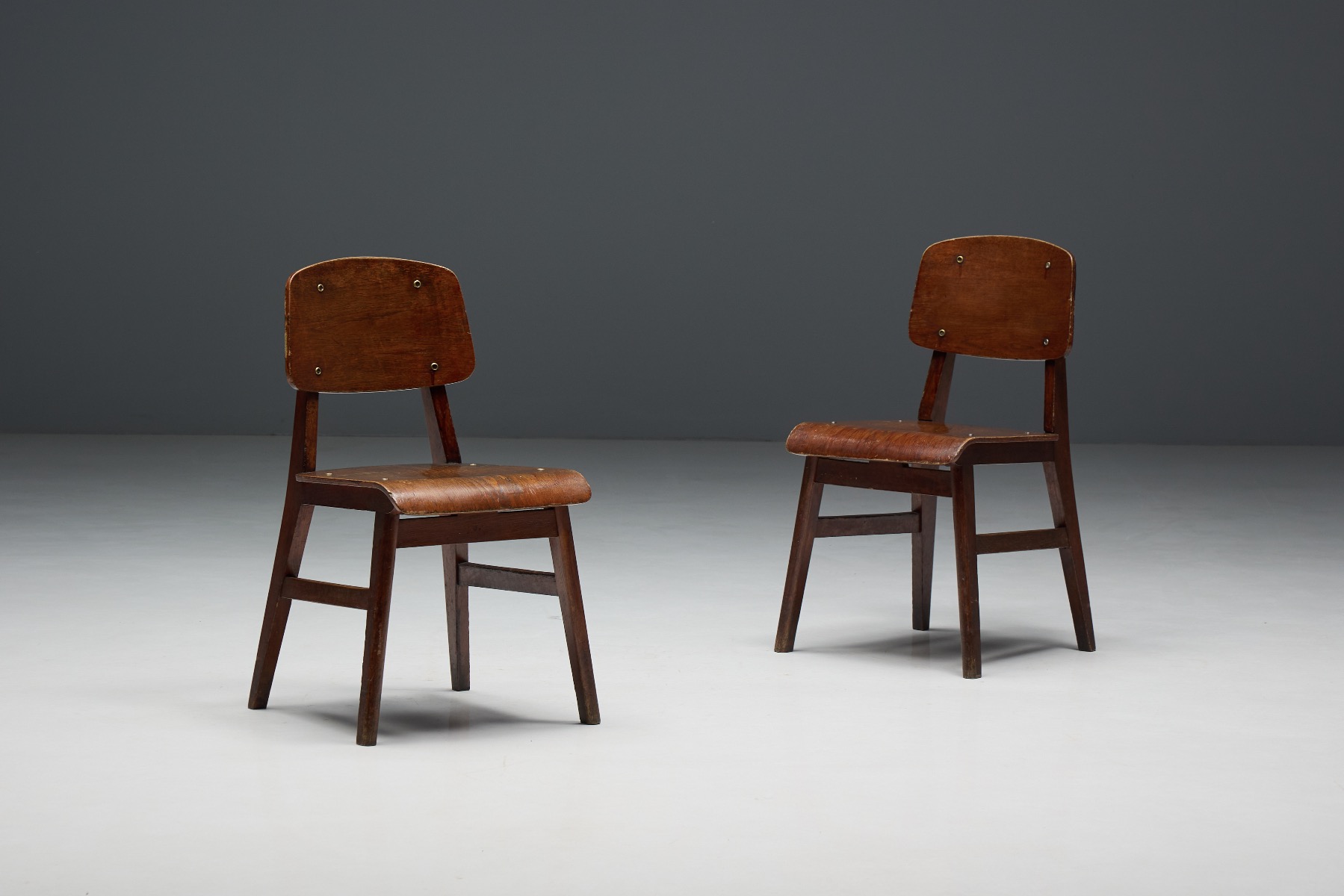 Early 20th century French modernist wooden chair
