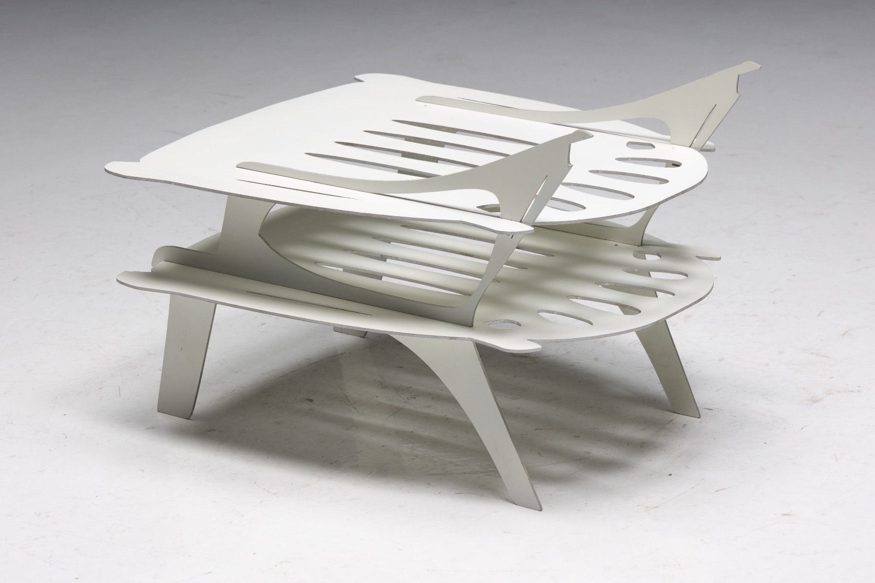 Gallery object coffee table from the Flatscreen collection