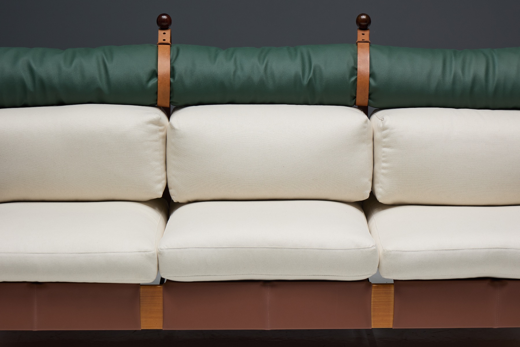 Classic Brazilian modern sofa with sculptural frame