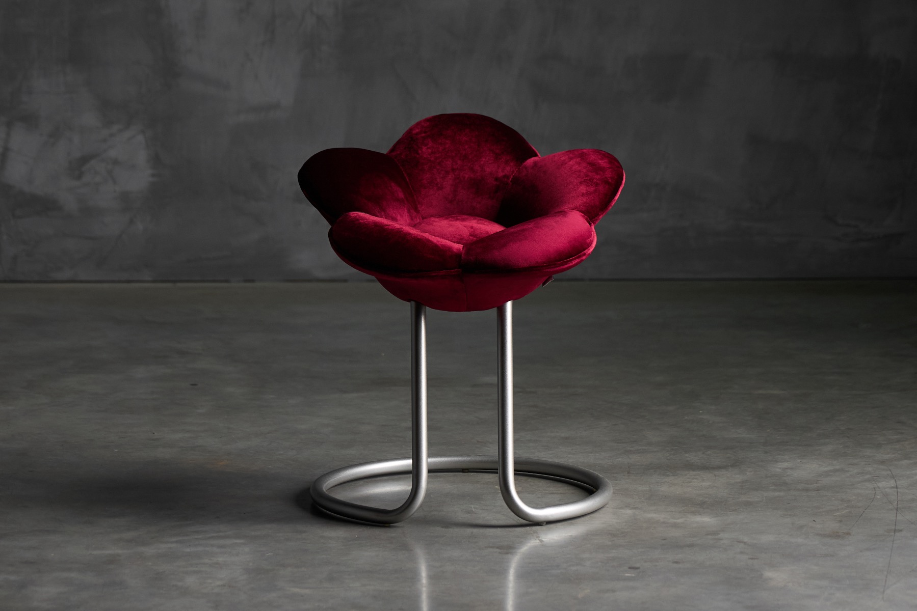 Gallery level Soshun Flower Stool by Edra