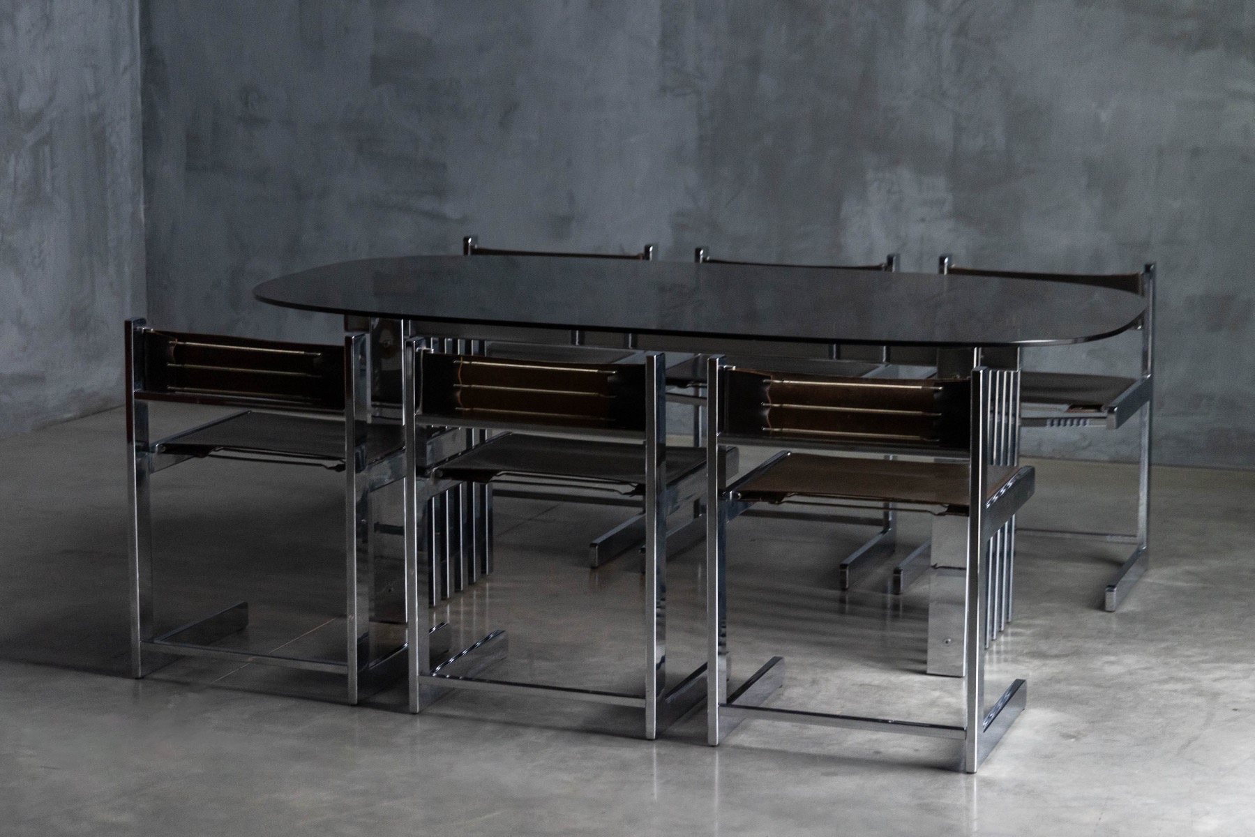 Design classic Roche Bobois dining table