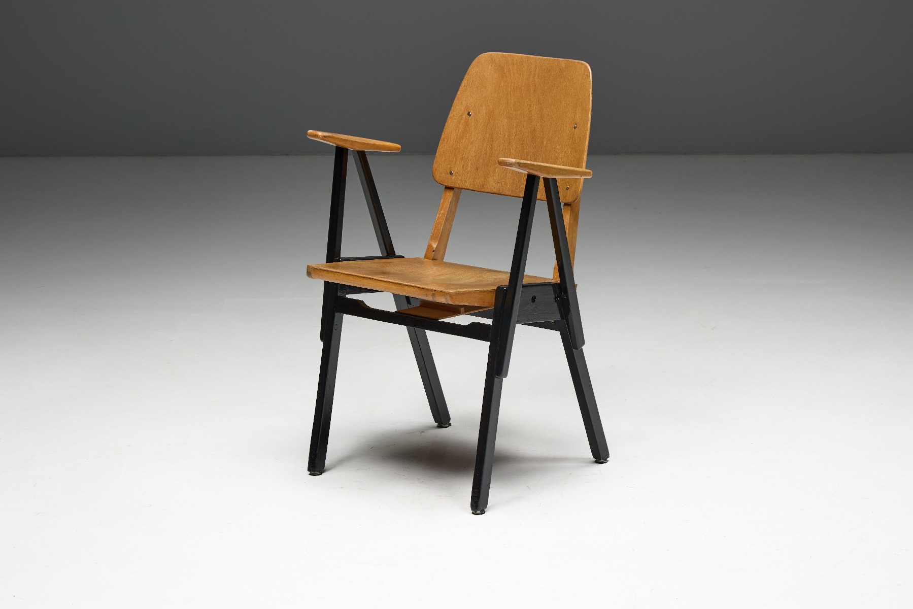 Classic 1950s Palais de Tokyo design