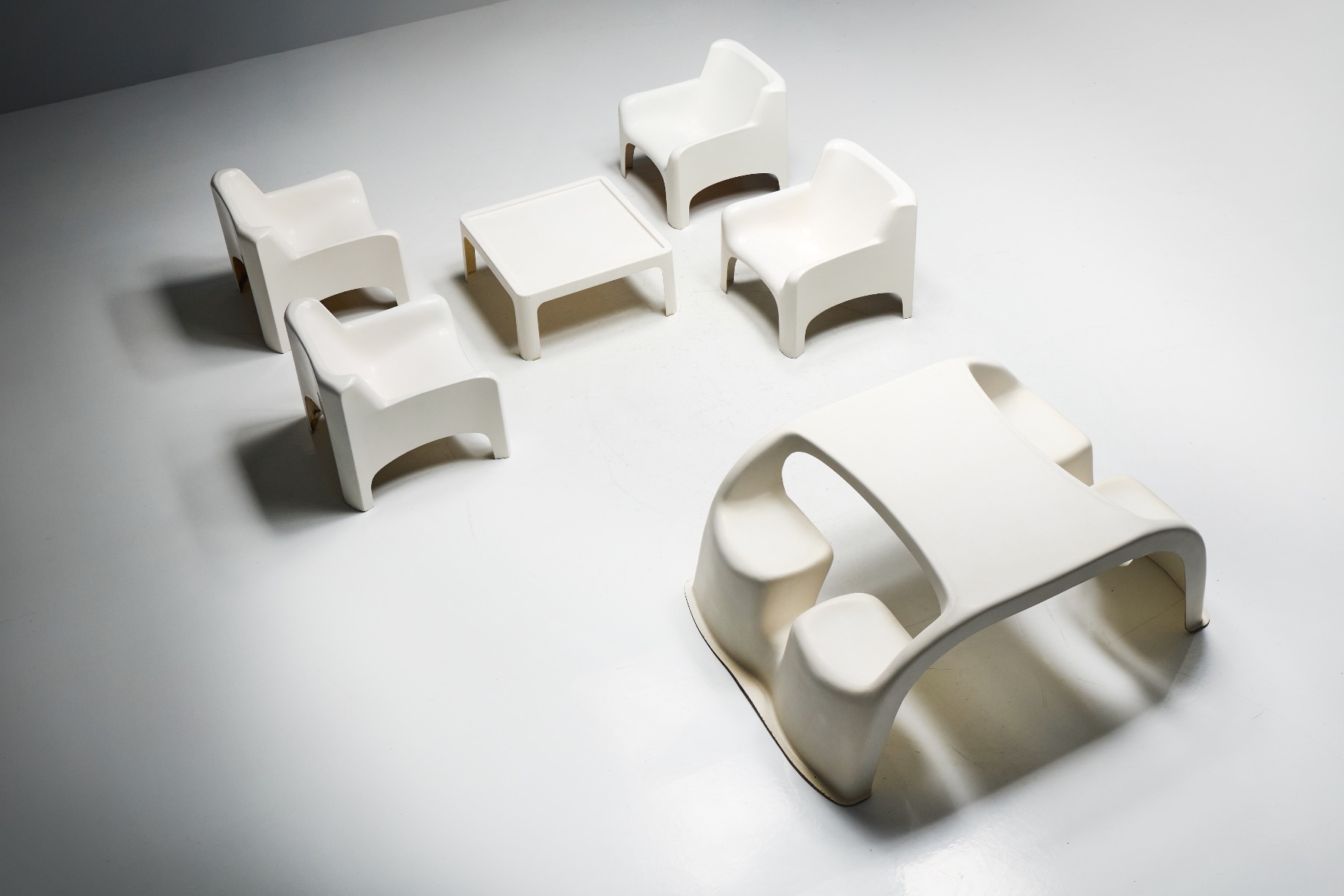 Classic German design seating group by Gunter Beltzig