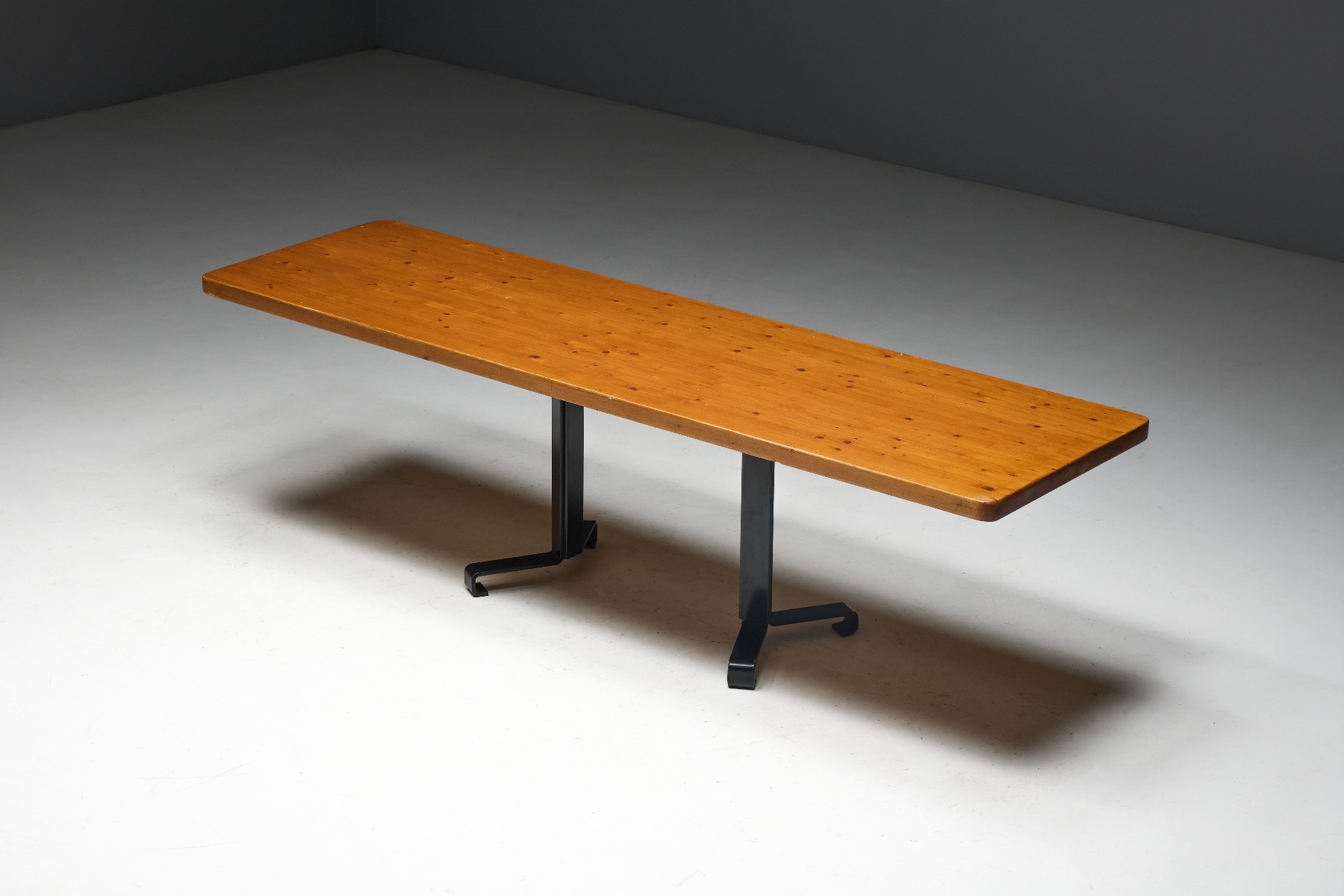Gallery level dining table from the Les Arcs 1800 series
