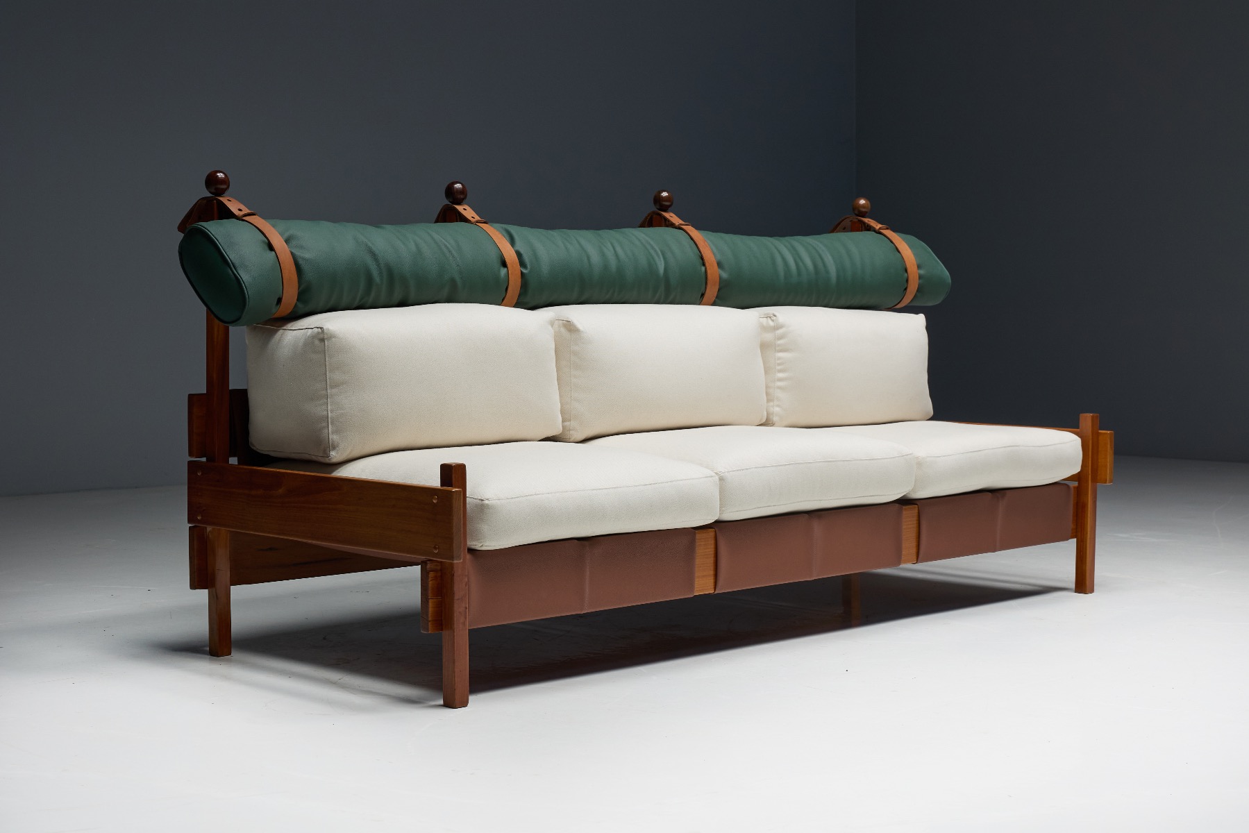 Timeless Tonico three seat lounge design