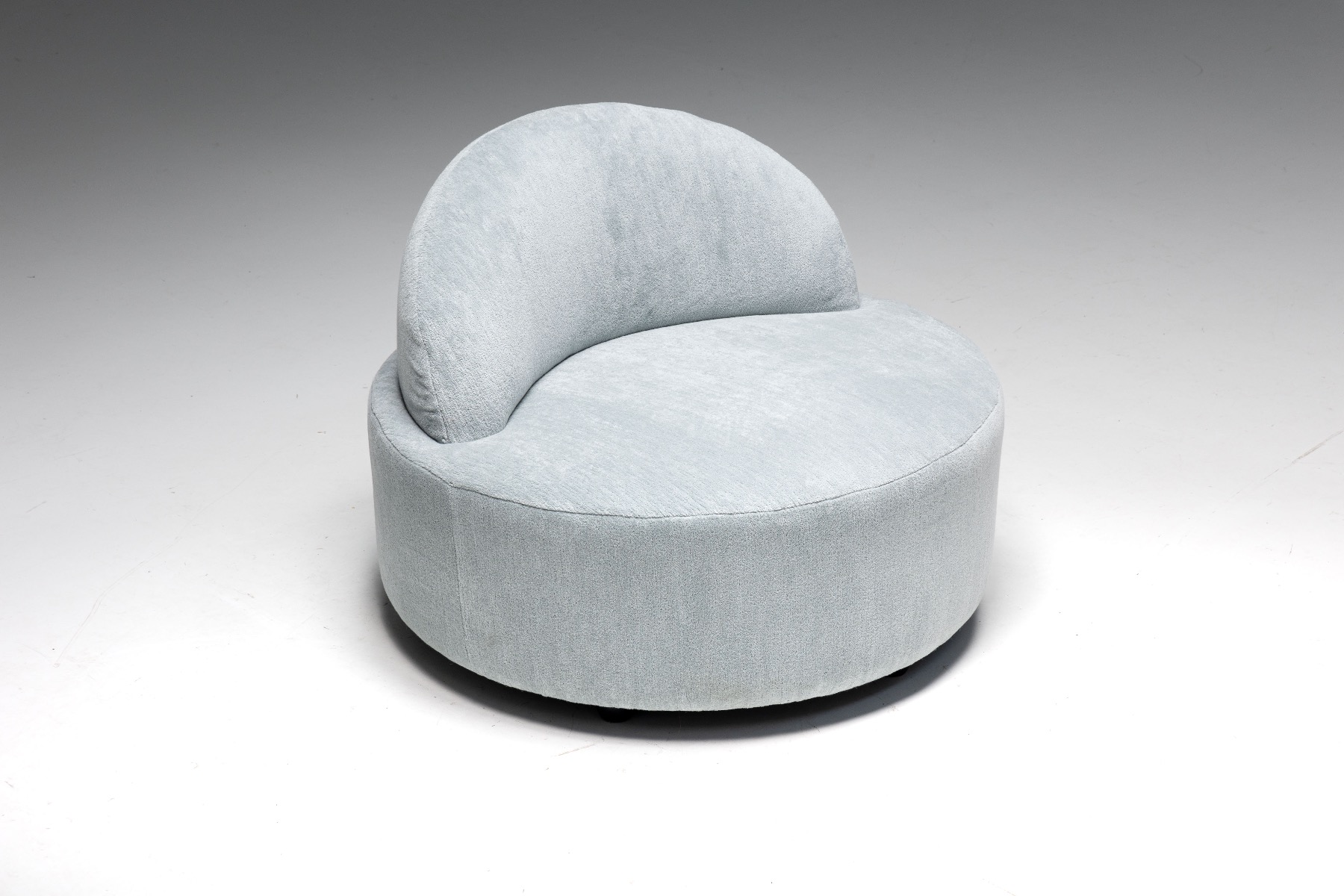 Contemporary lounge sofa by Vladimir Kagan from 2003