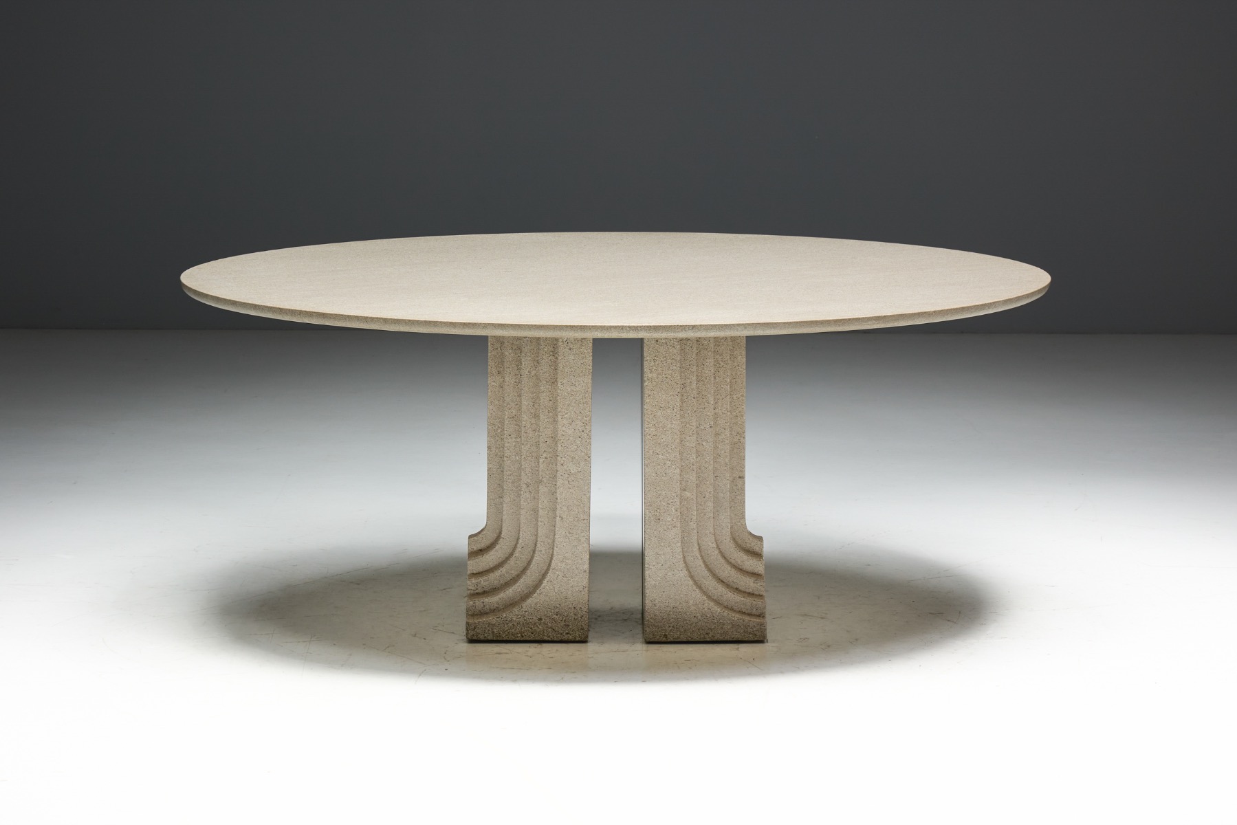 Design classic Samo dining table by Simon Gavina