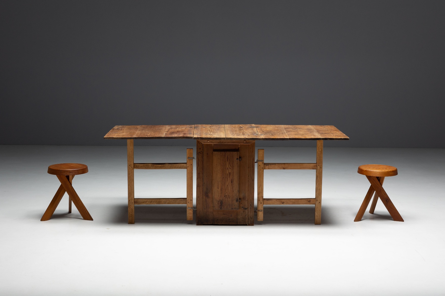 Historic drop leaf worktable with vernacular proportions