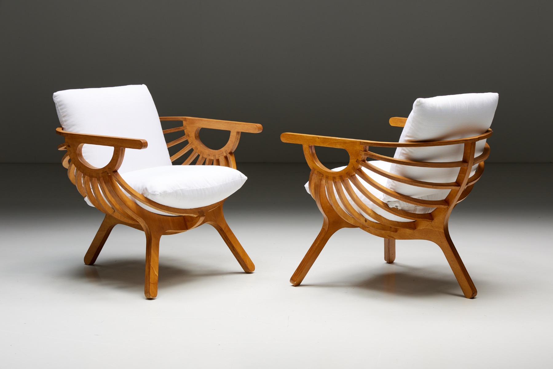 Sculpted shell lounge chair from the 1980s design