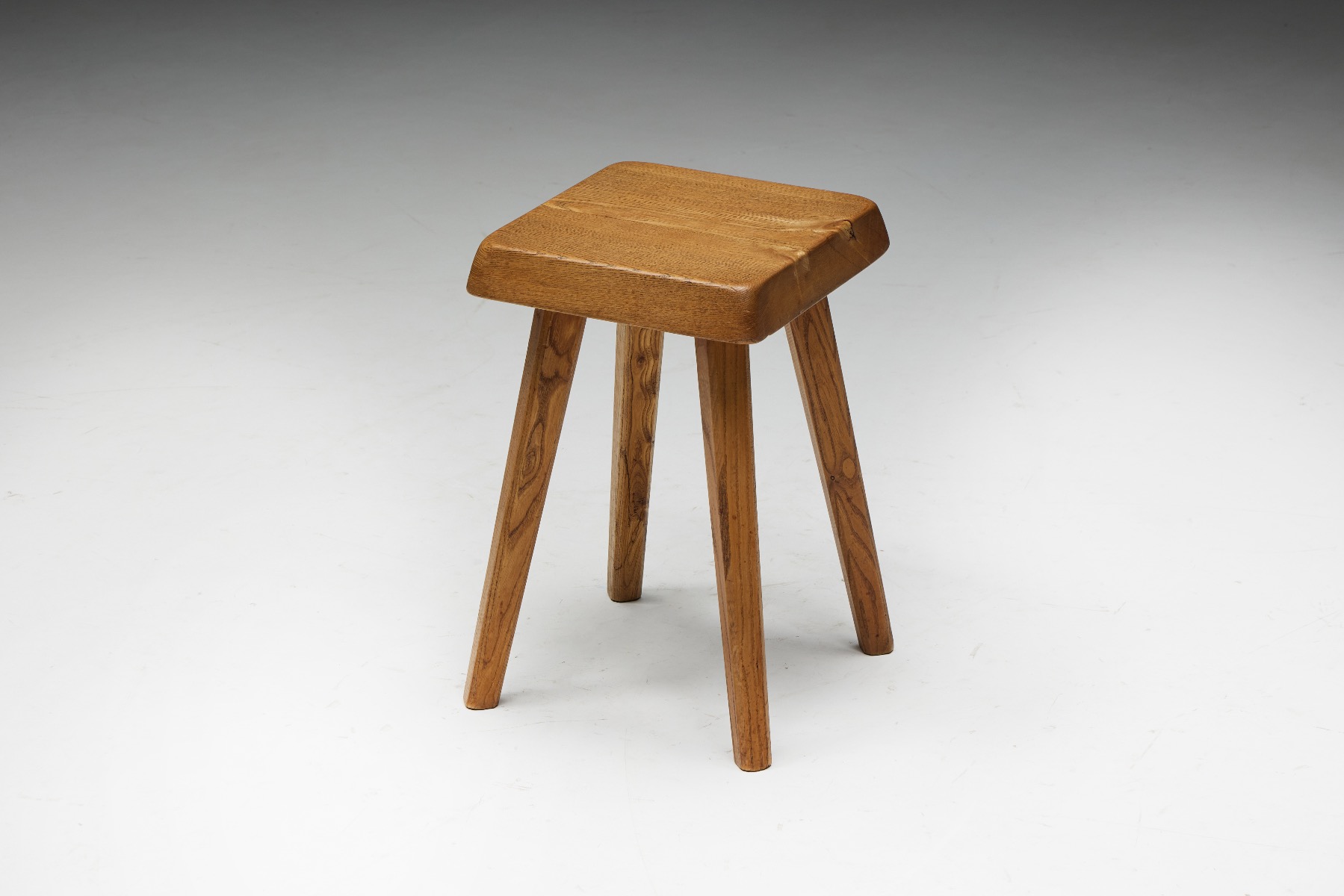 Timeless S01 stools in solid wood by Pierre Chapo