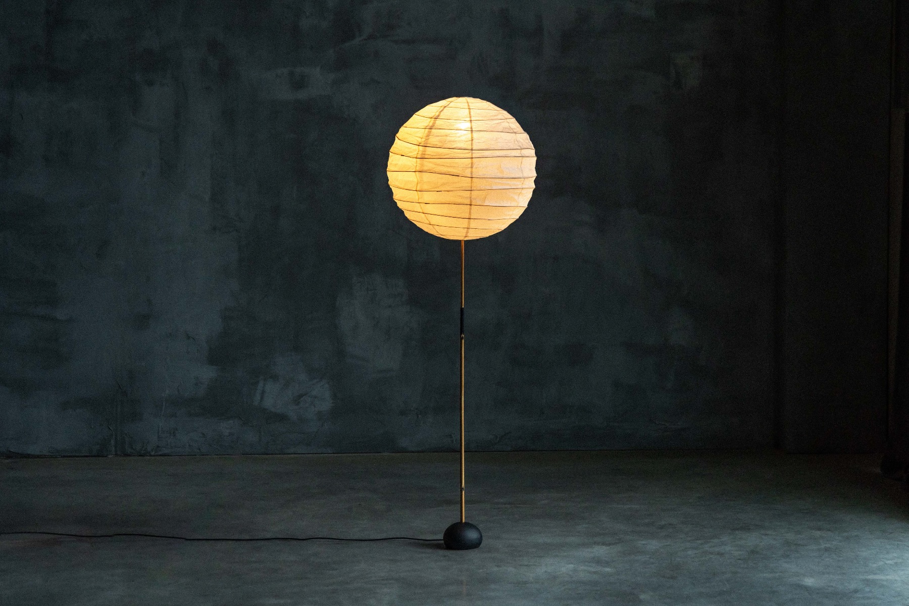 Akari floor lamp BB3-55DD by Isamu Noguchi 1950s