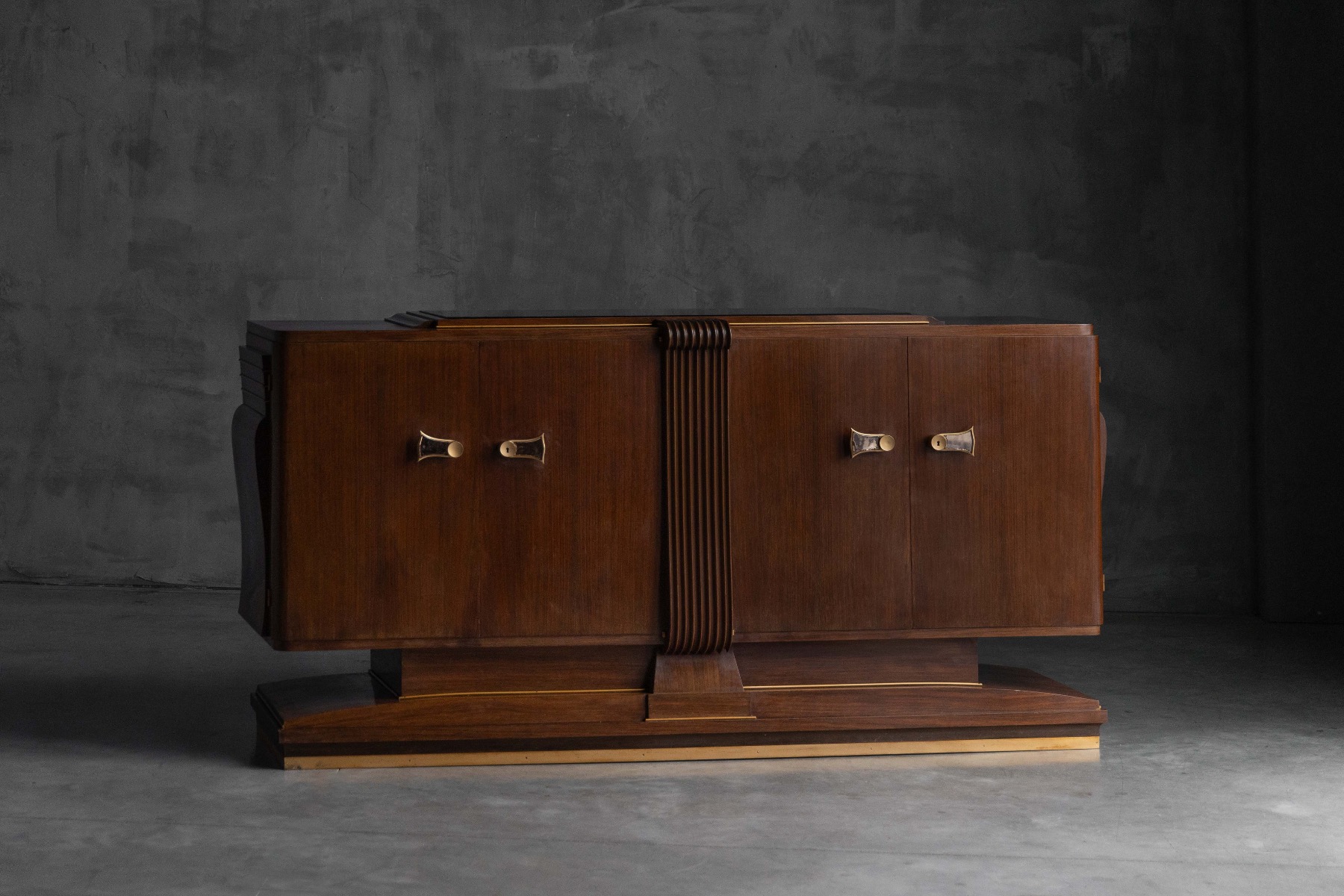 Art Deco walnut sideboard with brass details from the 1930s