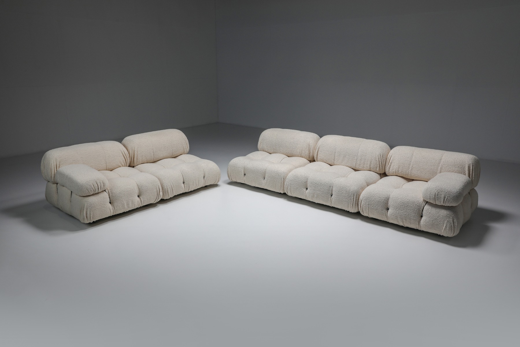 Camaleonda sofa in boucle wool by Mario Bellini from 1972